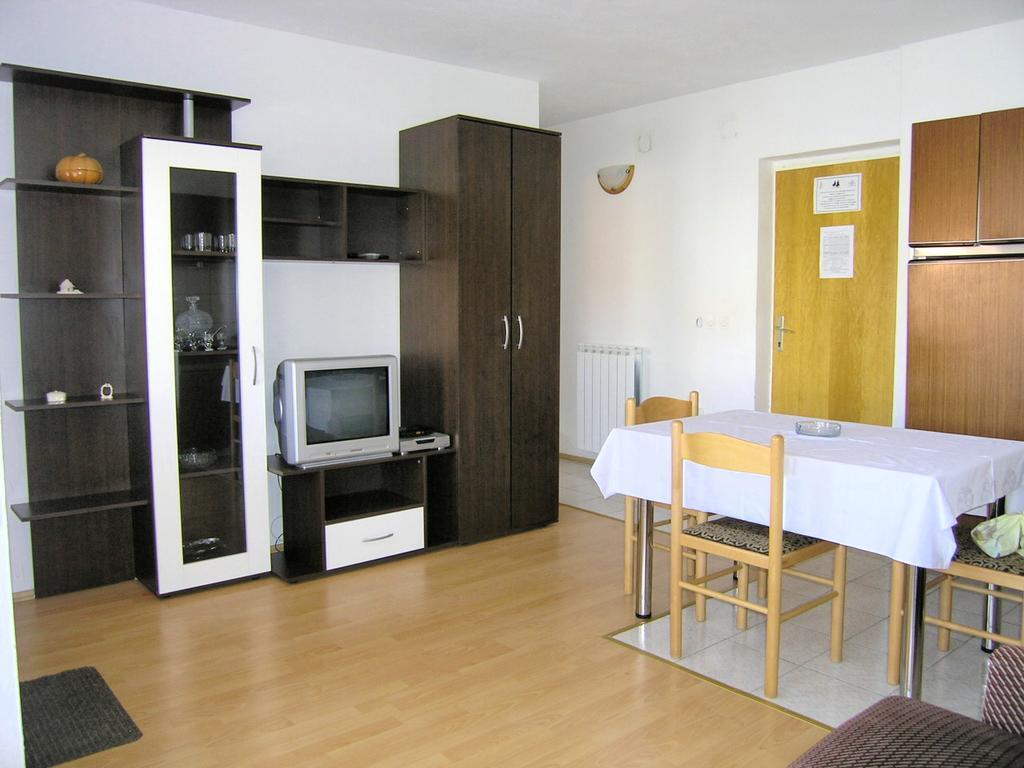 Zahija Apartment Krk Zimmer foto